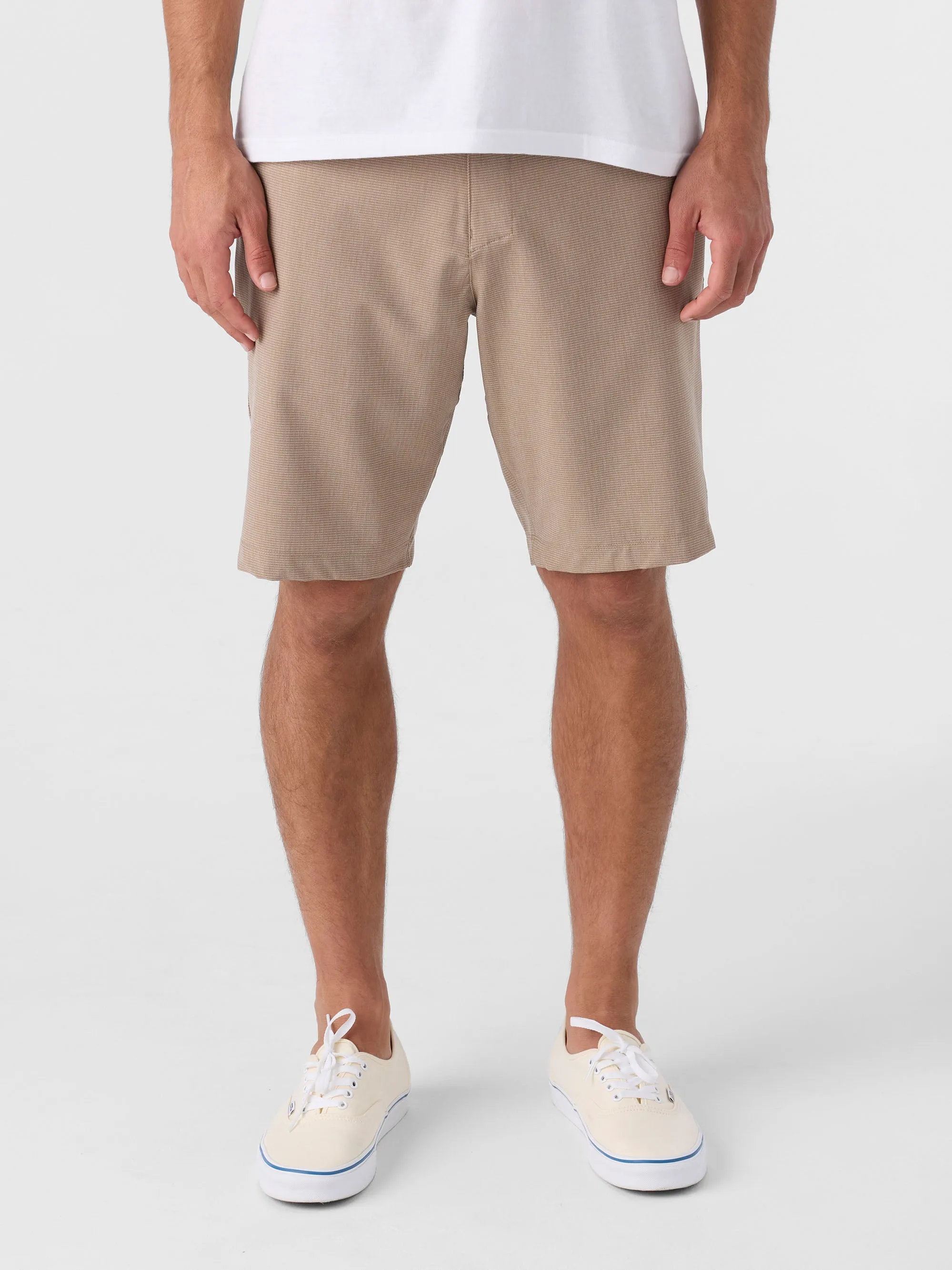 Everyday 20" Hybrid Shorts